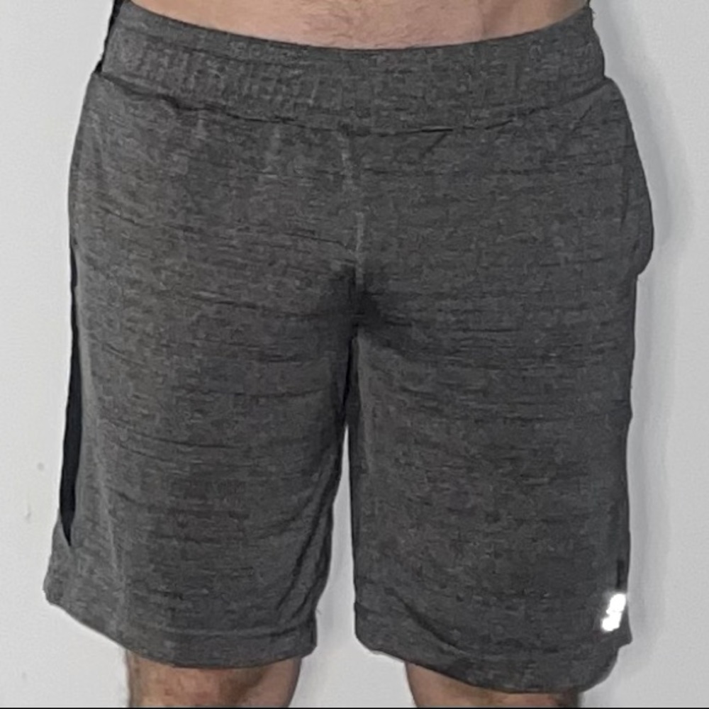 Rebook training short